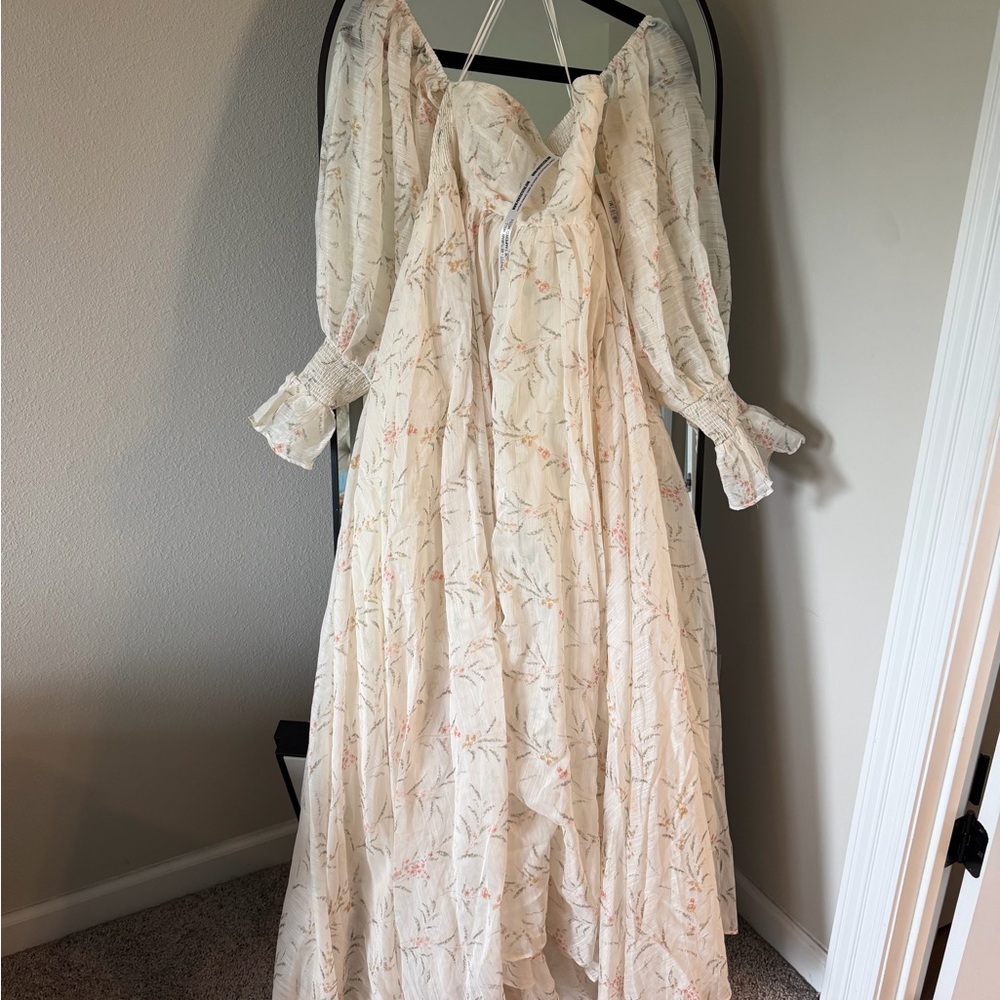 Worth Collective Delilah Maxi Dress with train - Picture 3 of 7